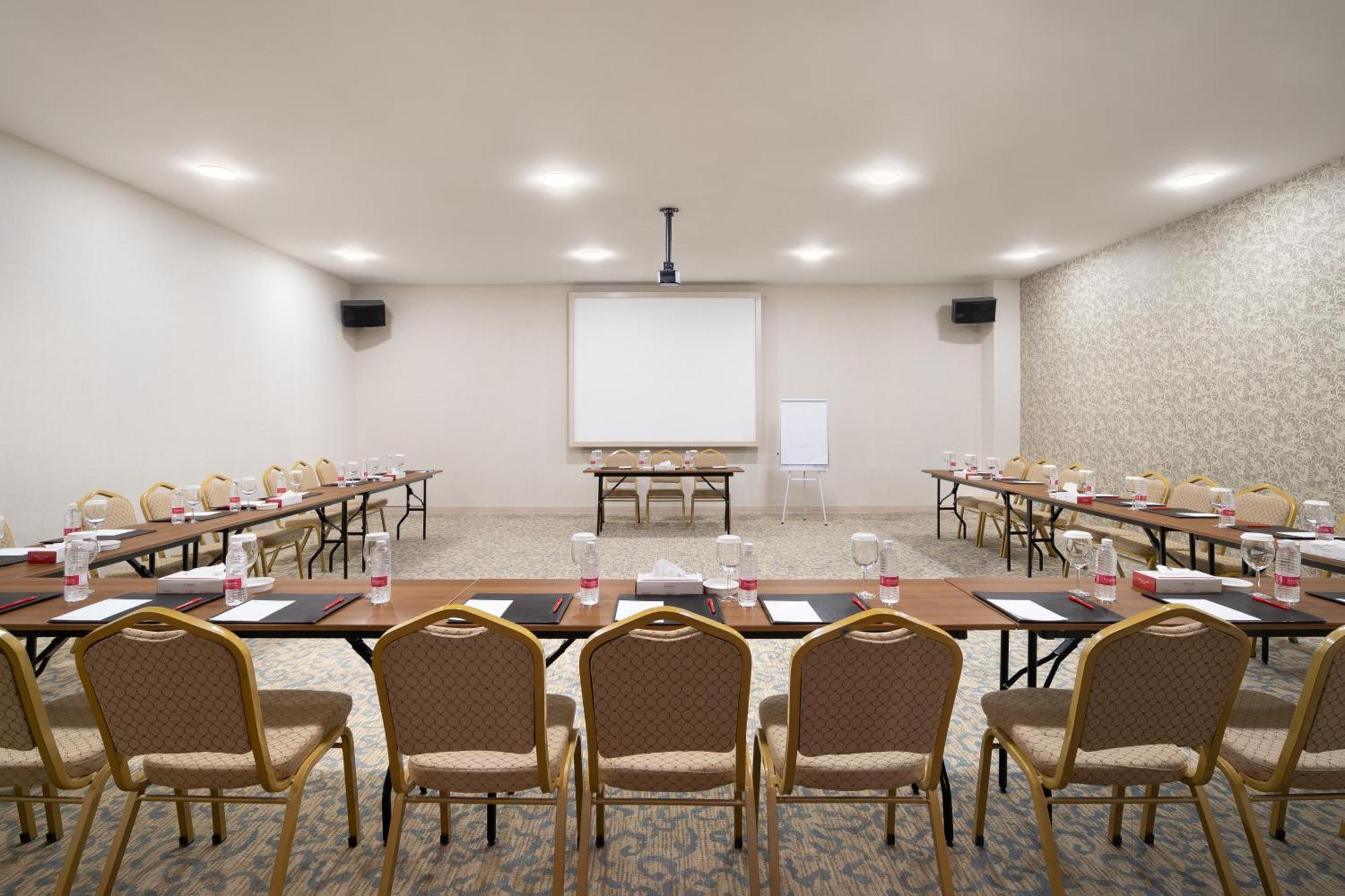 Ramada By Wyndham - Sulaymaniyah Salim Street Exterior foto