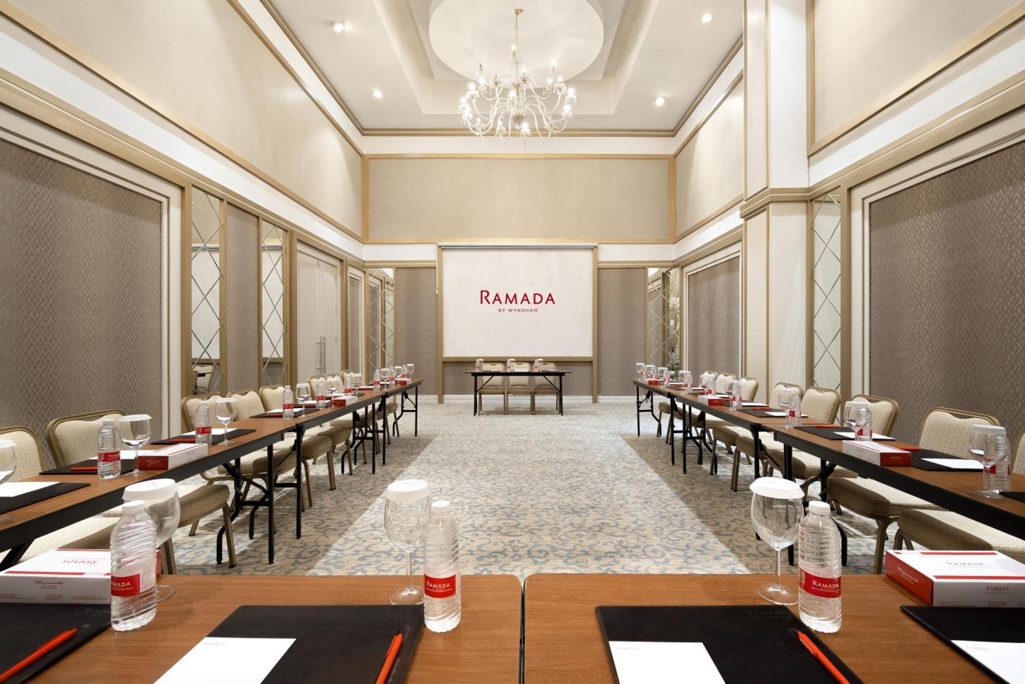 Ramada By Wyndham - Sulaymaniyah Salim Street Exterior foto